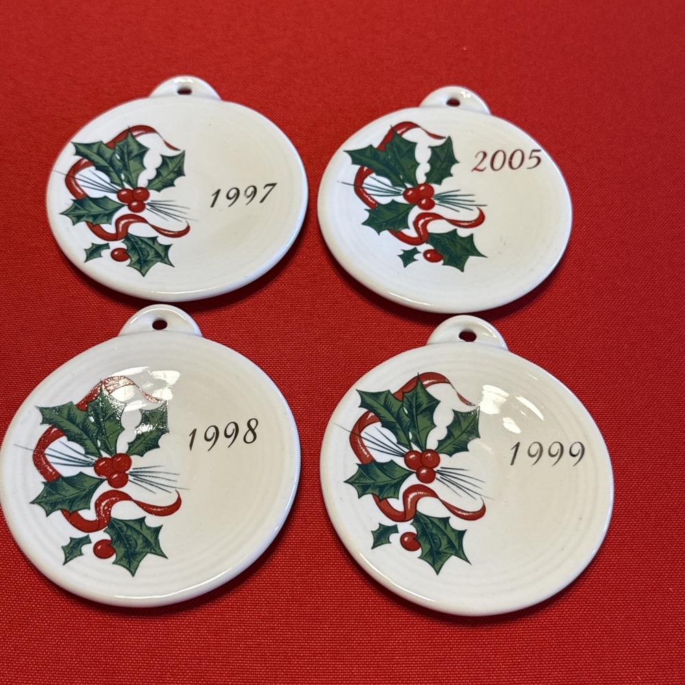 4 Fiesta 97 98 99 05 Christmas Ornament Holly & Ribbon Mini Plates‎